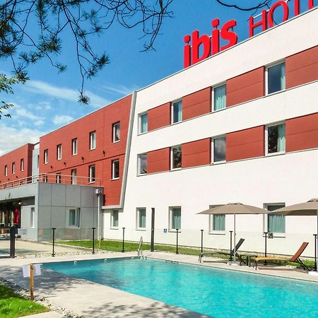 Ibis Saint-Genis-Pouilly Geneve Hotell Exteriör bild